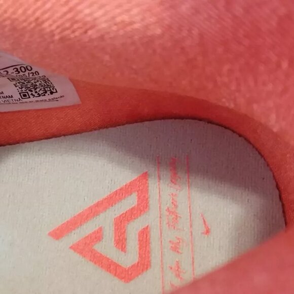 Nike Freak 2 GS Basketball - DD0012 300 - Green / Pistachio - 7Y / Women's: 8.5 - Picture 9 of 9